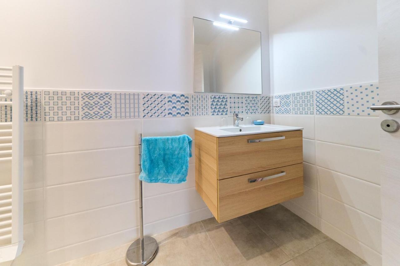 Petite Maison - Annexe Independante D'Une Villa / Independent Guesthouse Within A Villa Corneilla-del-Vercol المظهر الخارجي الصورة